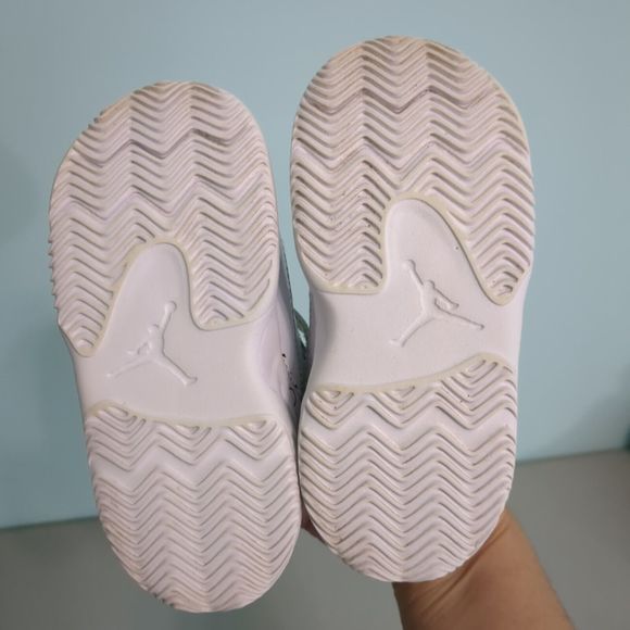 Nike Air Jordan Toddler's Size 8C White Black Shoes DC4107-100 - Picture 5 of 5